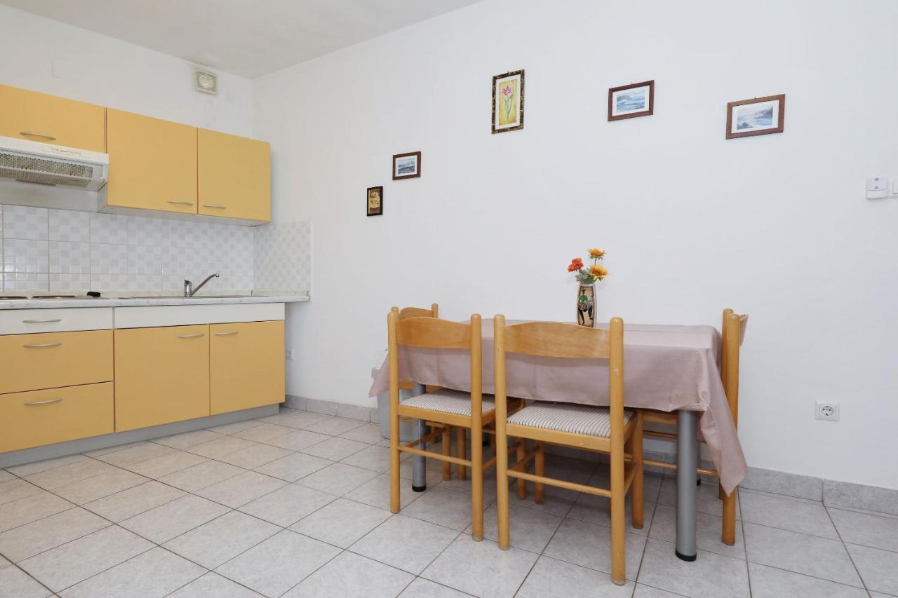 Apartment Alexa Turanj Exterior photo
